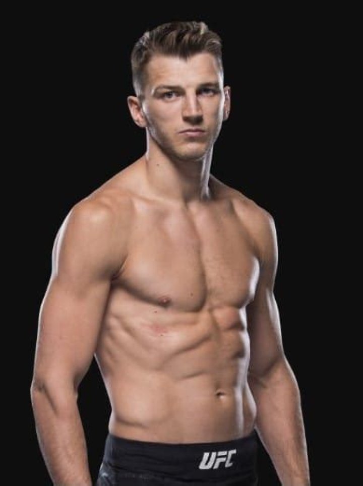 Dan Hooker Height, Weight, Net Worth, Age, Birthday, Wikipedia, Who, Nationality, Biography