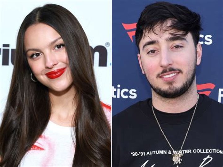 
Inside Olivia Rodrigo And Zack Bia Relationship 