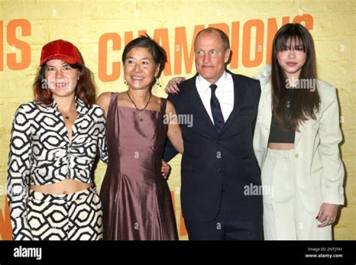 
Meet Woody Harrelson’s Wife And Kids – Where Are They Now? 