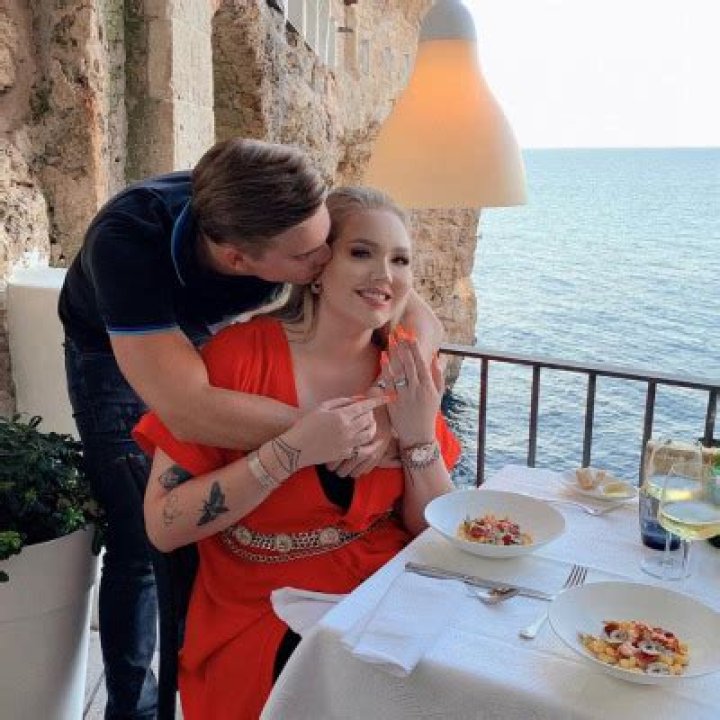 Nikkie De Jager Got Married To Her Long-Time Boyfriend Dylan Drossaers