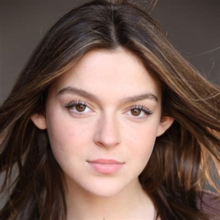 Sarah Dorothy Little Height, Weight, Net Worth, Age, Wiki, Who, Instagram, Biography
