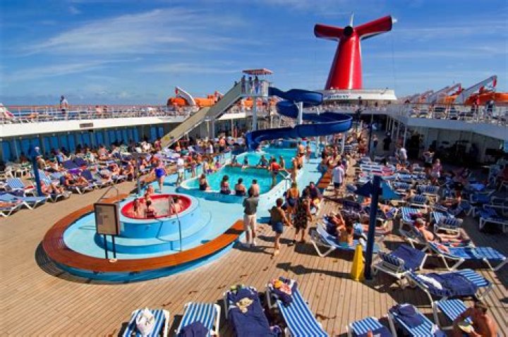 
WATCH: Carnival Cruise fight video goes viral as passengers brawl onboard 