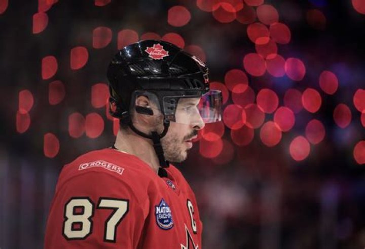 
What Happened To Sidney Crosby, Is He Hurt? Surprise Exit During The Game Explained 