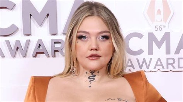
Who is Elle Brooke? Everything about the OnlyFans, TikTok star and Football Twitter Queen 